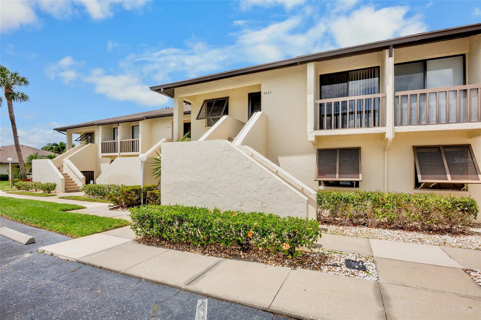 LONGWATER CHASE - Residential