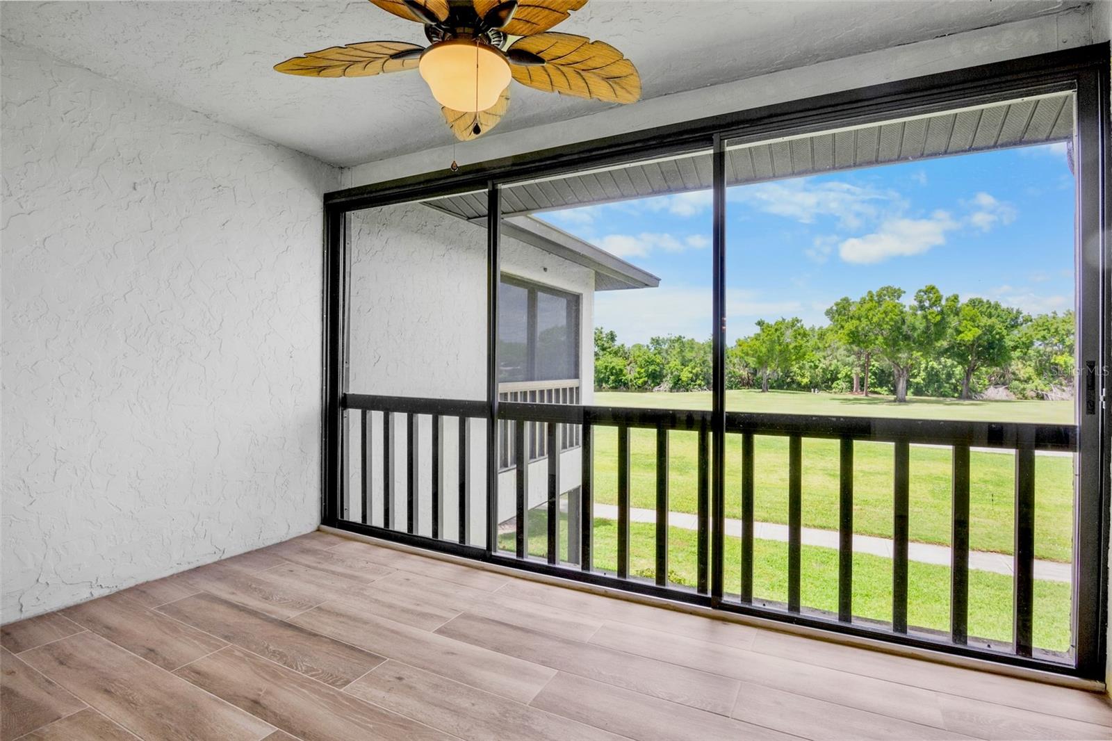 LONGWATER CHASE - Residential