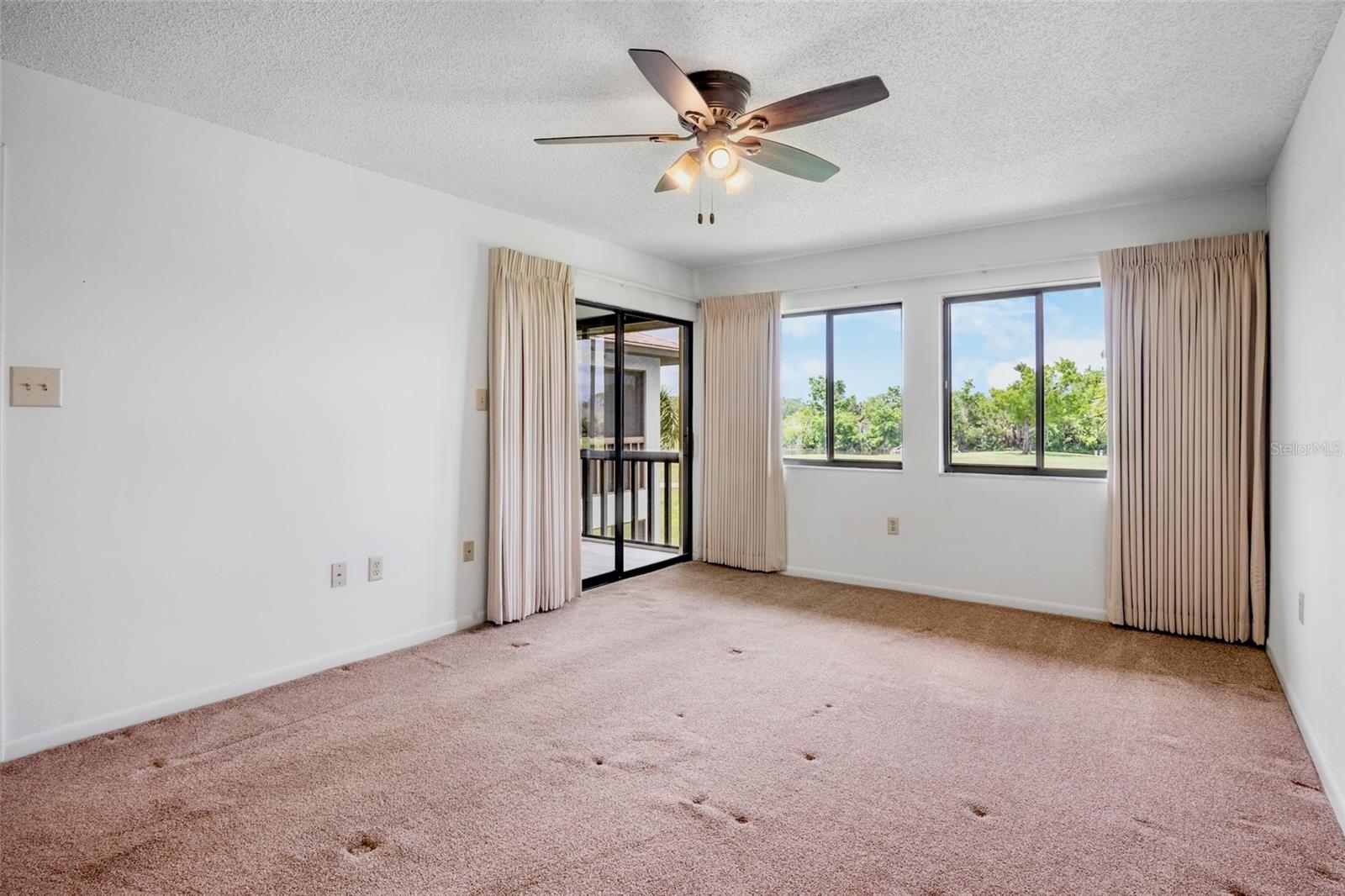 LONGWATER CHASE - Residential