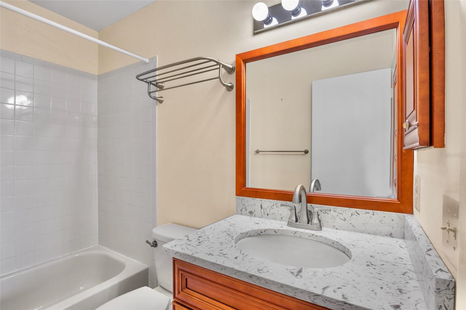 LONGWATER CHASE - Residential