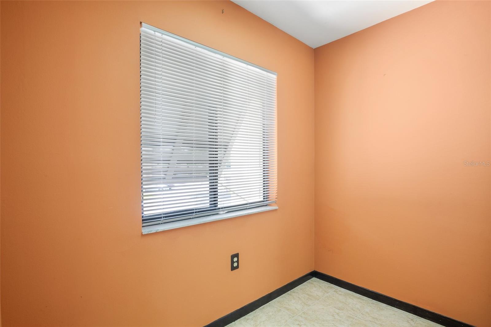 LONGWATER CHASE - Residential