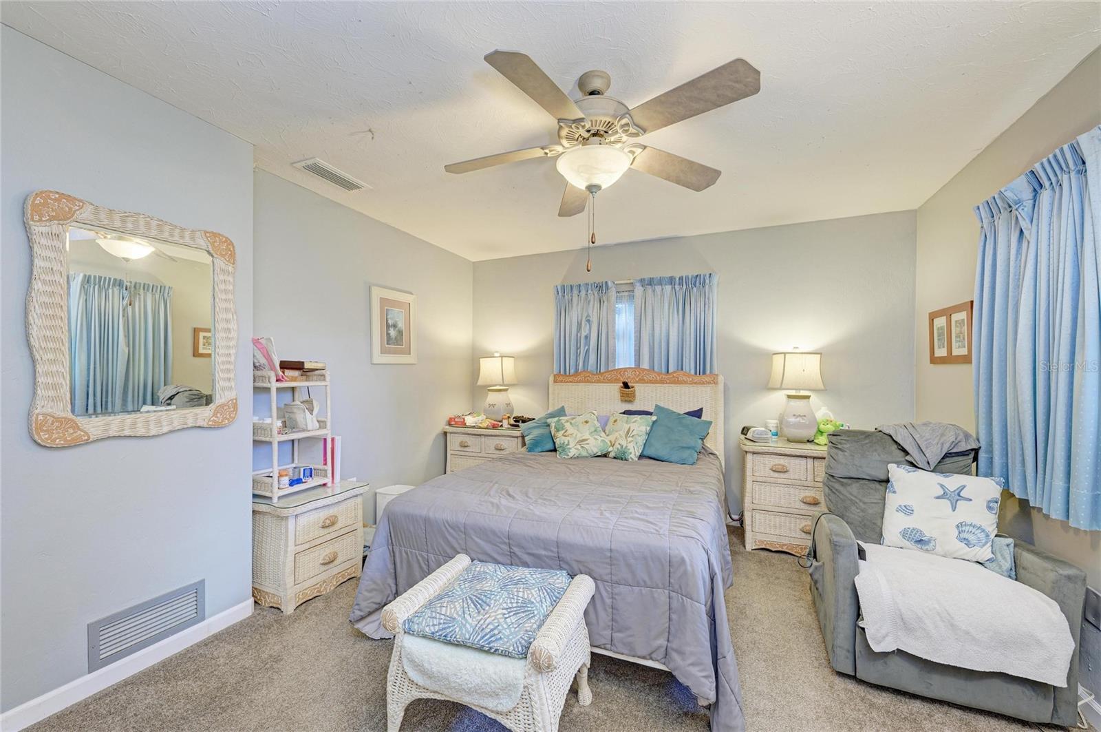 SOUTH GATE - Residential