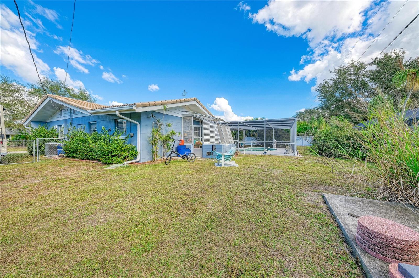 SOUTH GATE - Residential