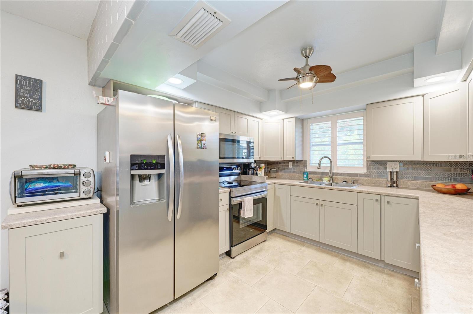 SOUTH GATE - Residential