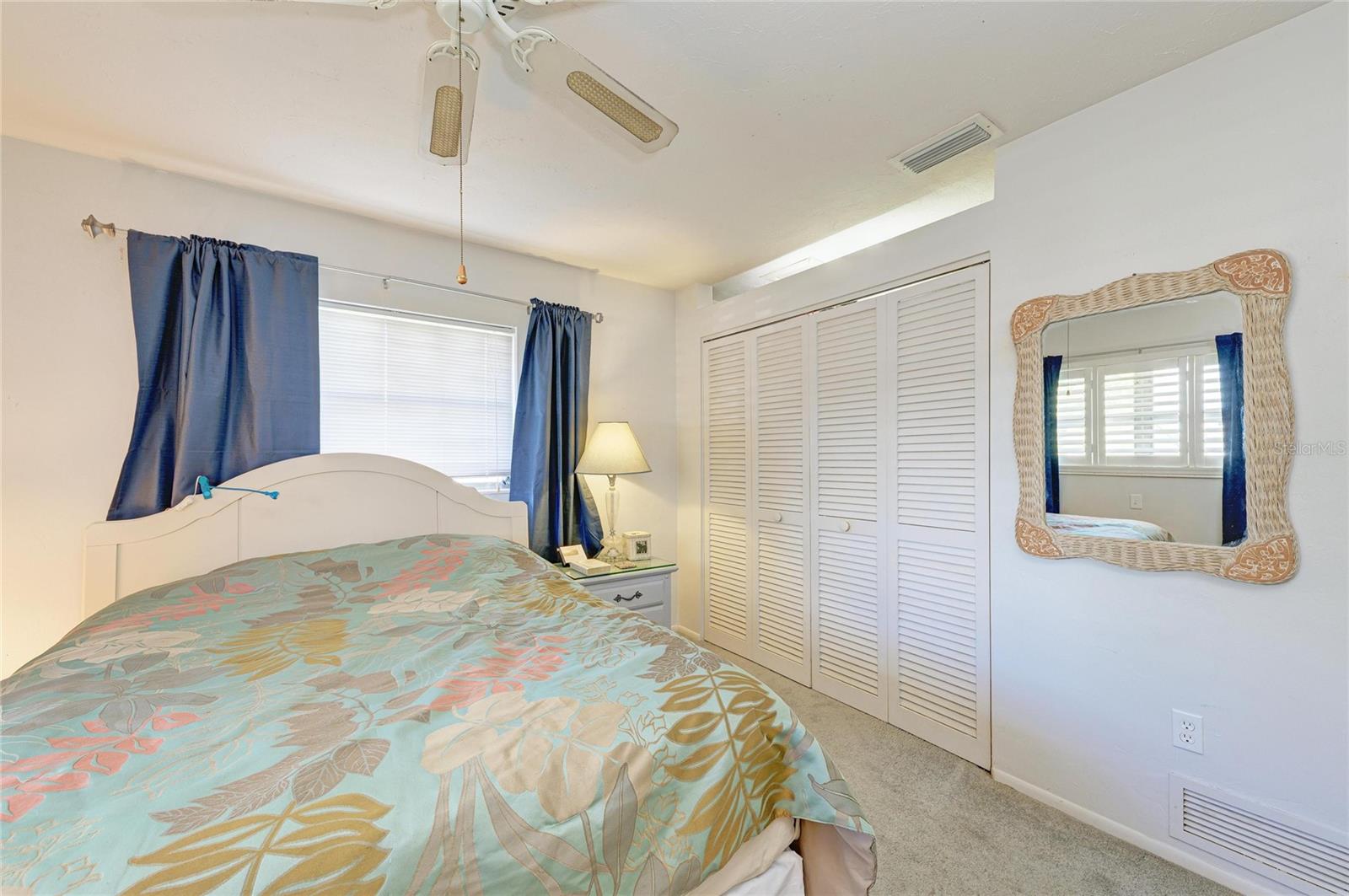 SOUTH GATE - Residential