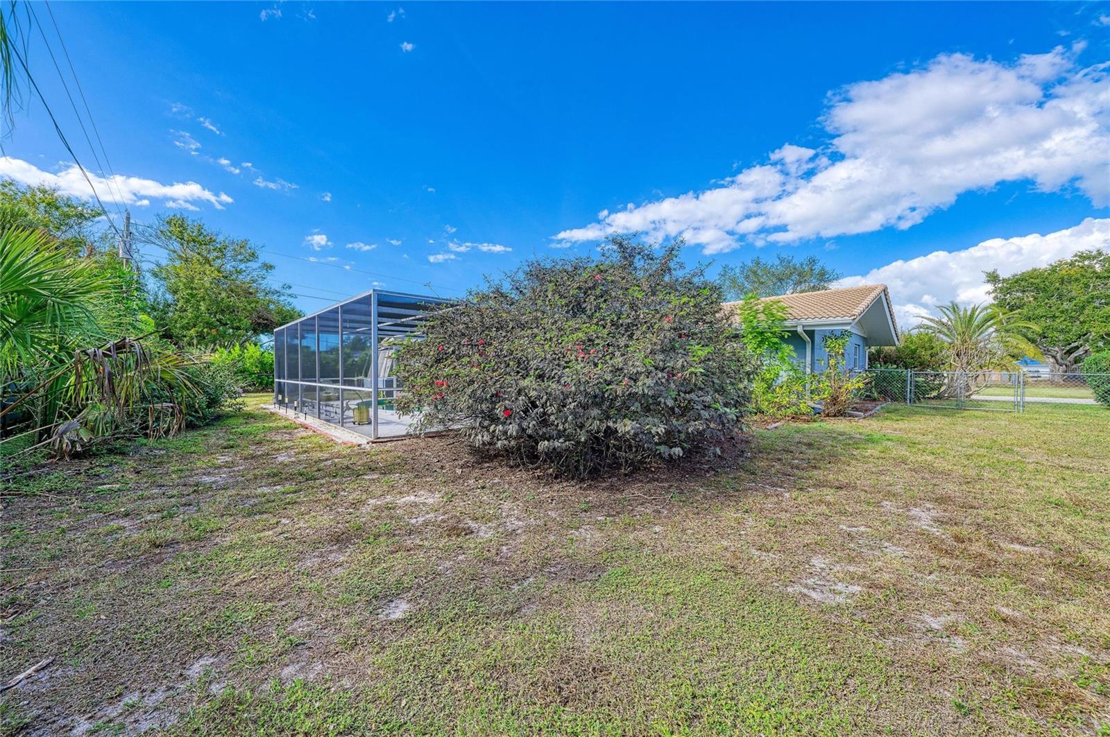 SOUTH GATE - Residential