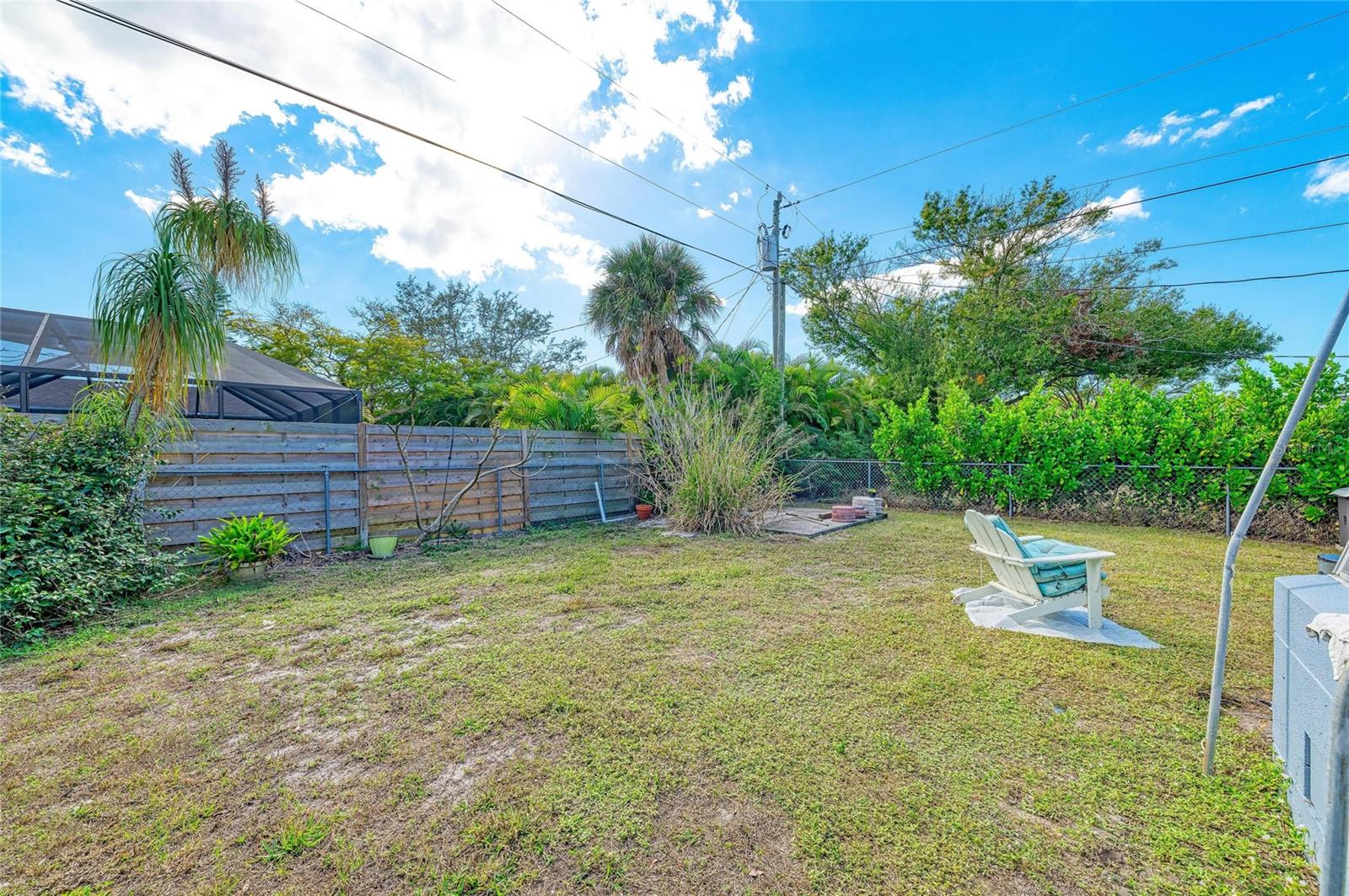 SOUTH GATE - Residential