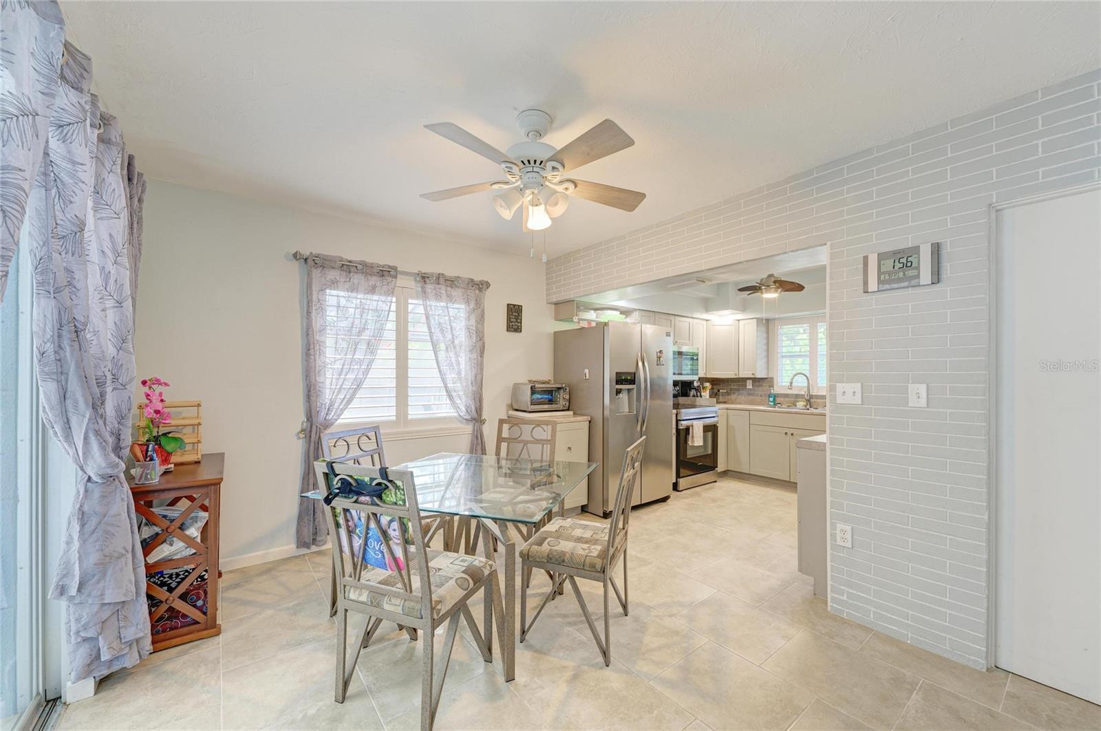 SOUTH GATE - Residential