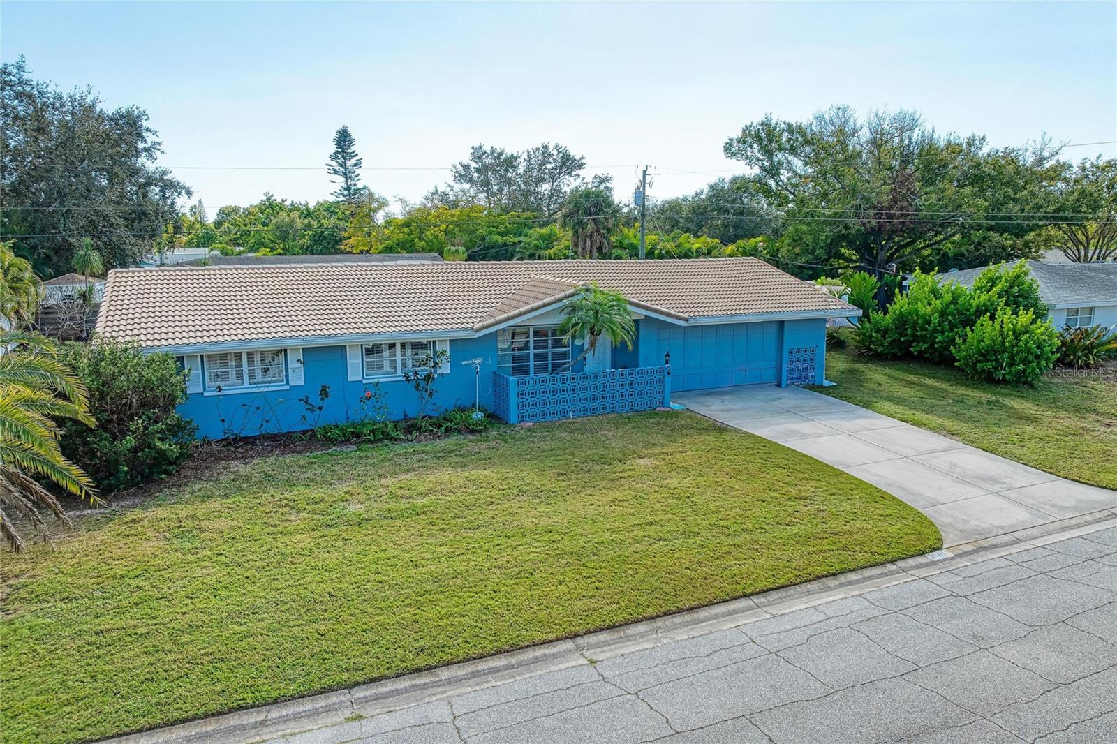 SOUTH GATE - Residential