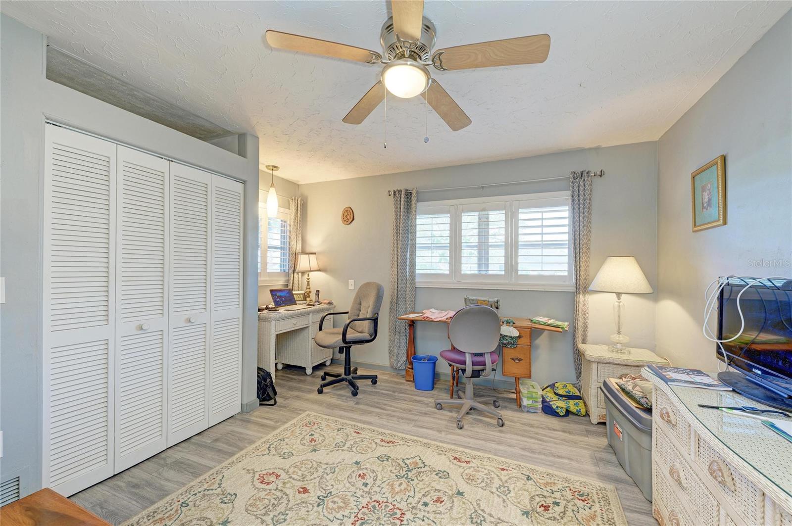 SOUTH GATE - Residential