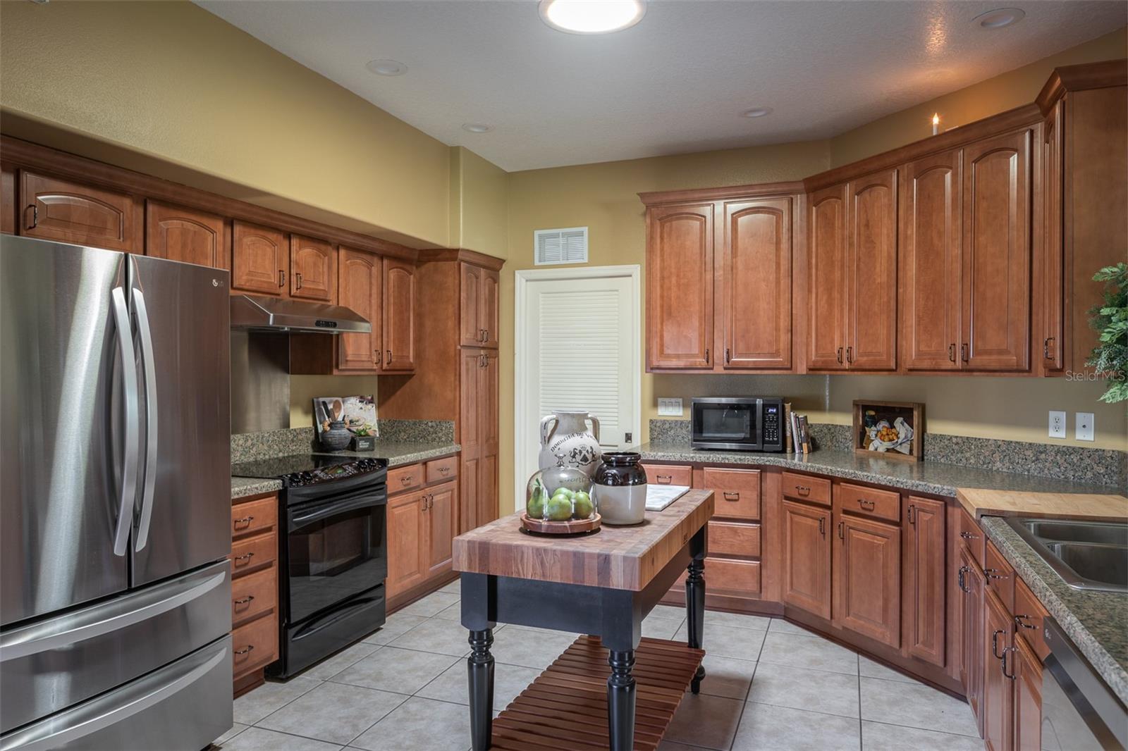 ROYAL HIGHLANDS PH 02-B LT 1317 PB 50 PG - Residential