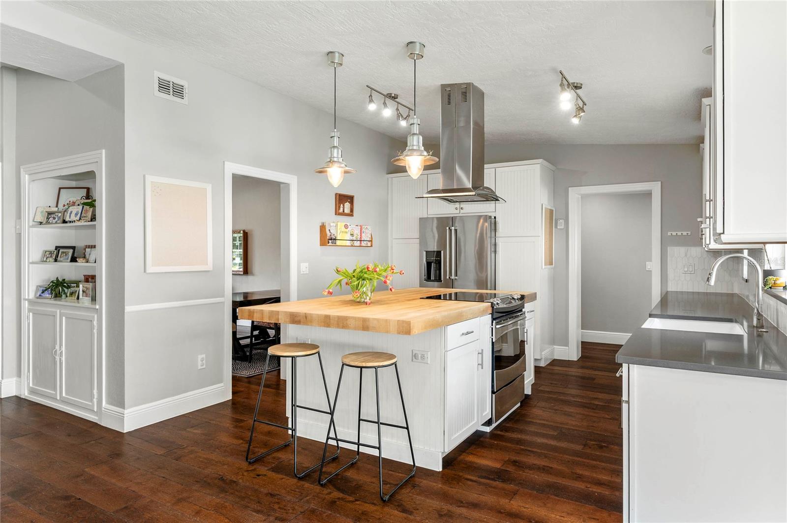 DOMMERICH ESTATES 1ST ADD - Residential