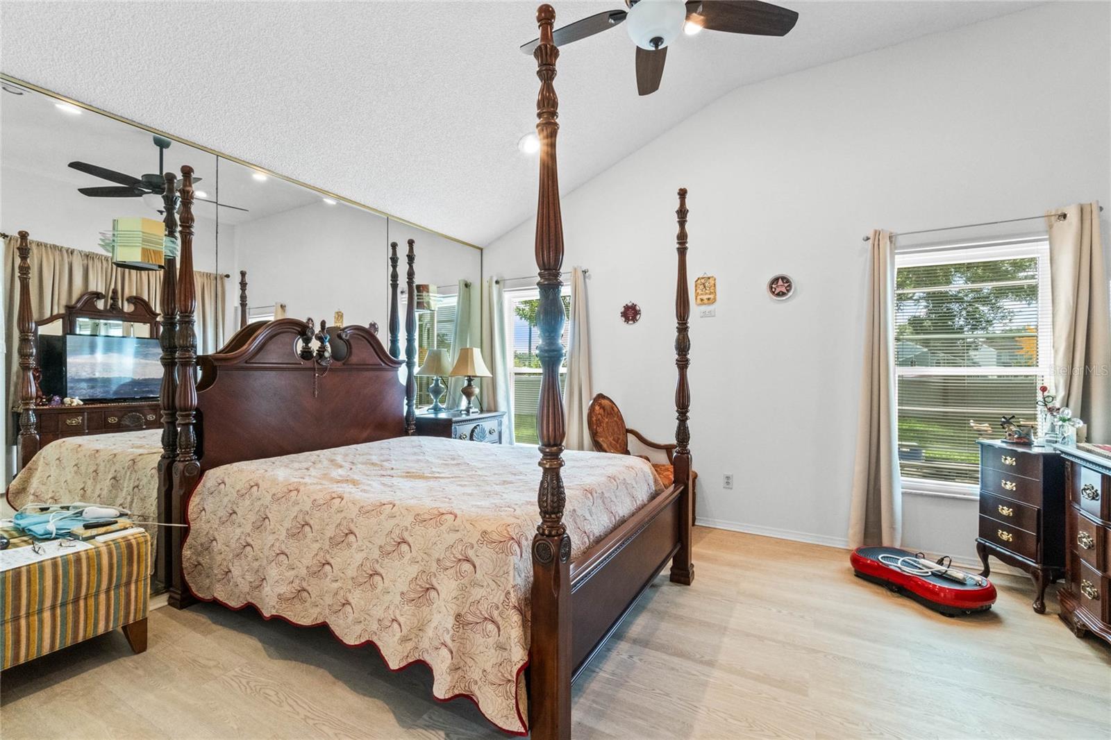 2713 CHATHAM CIRCLE