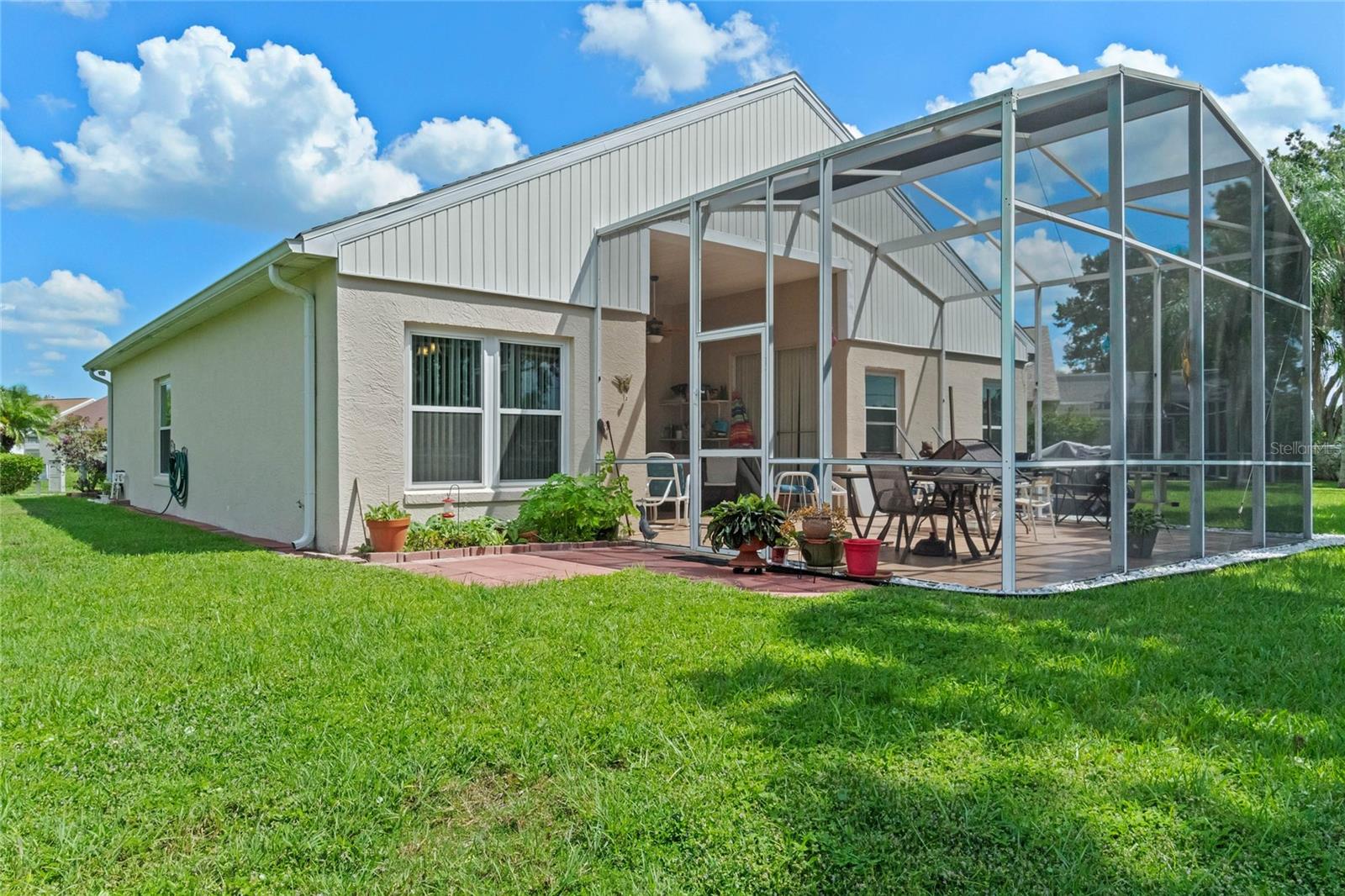 2713 CHATHAM CIRCLE