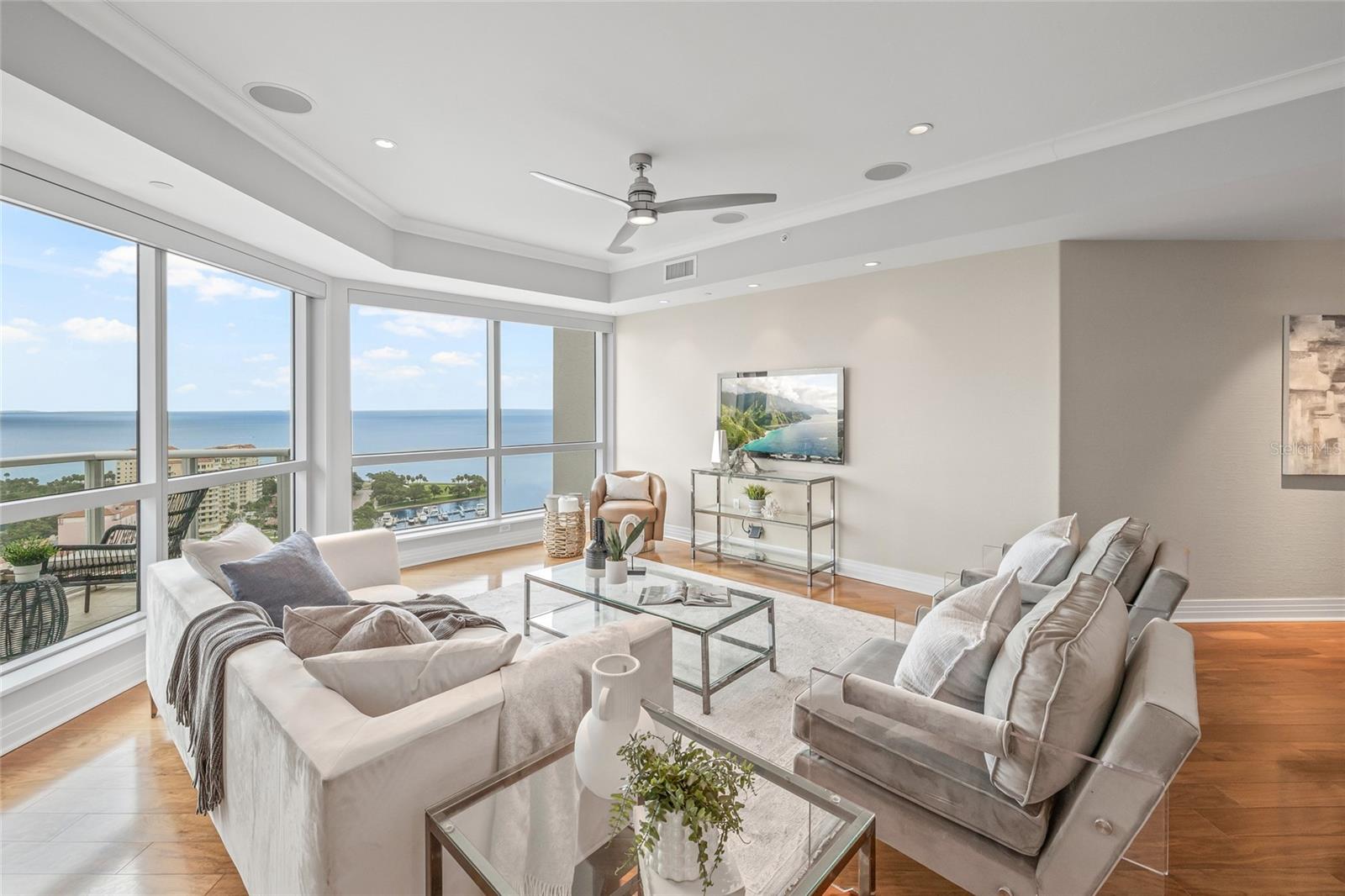 400 BEACH DRIVE NE 2301