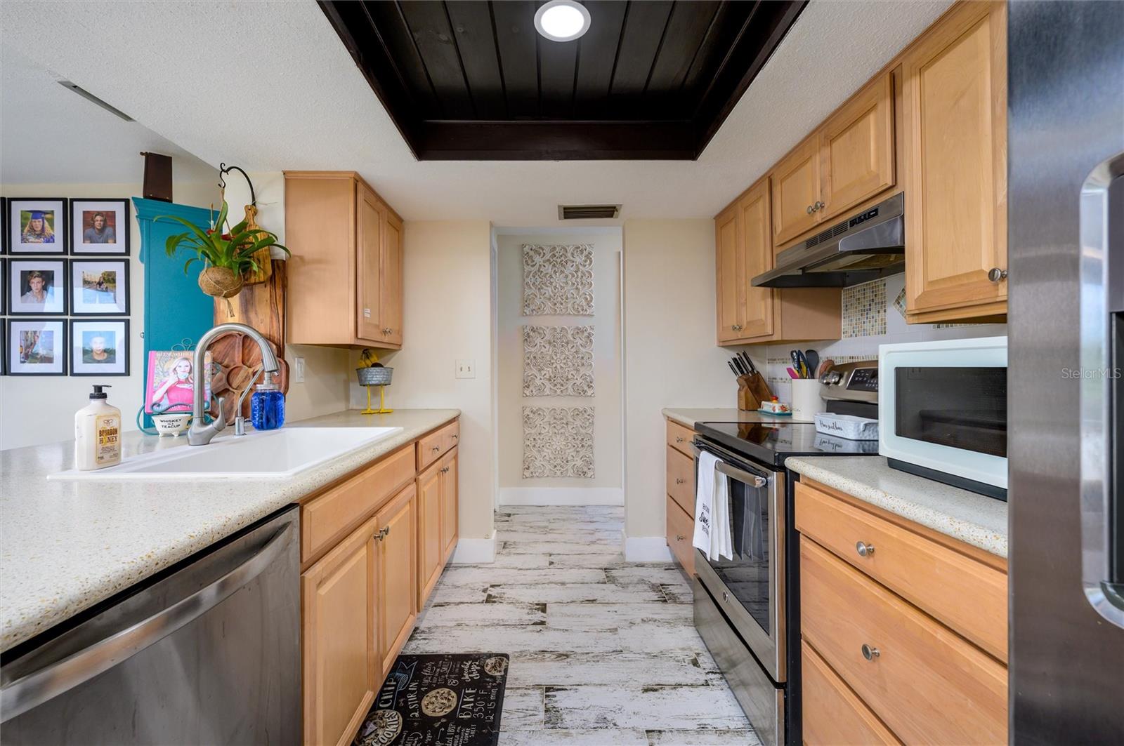 FOREST HILLS - Residential