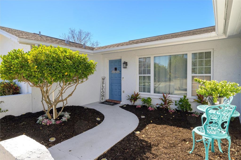 Photo of 1053 Grand Boulevard, Holiday, FL 34690 (MLS # TB8470098)