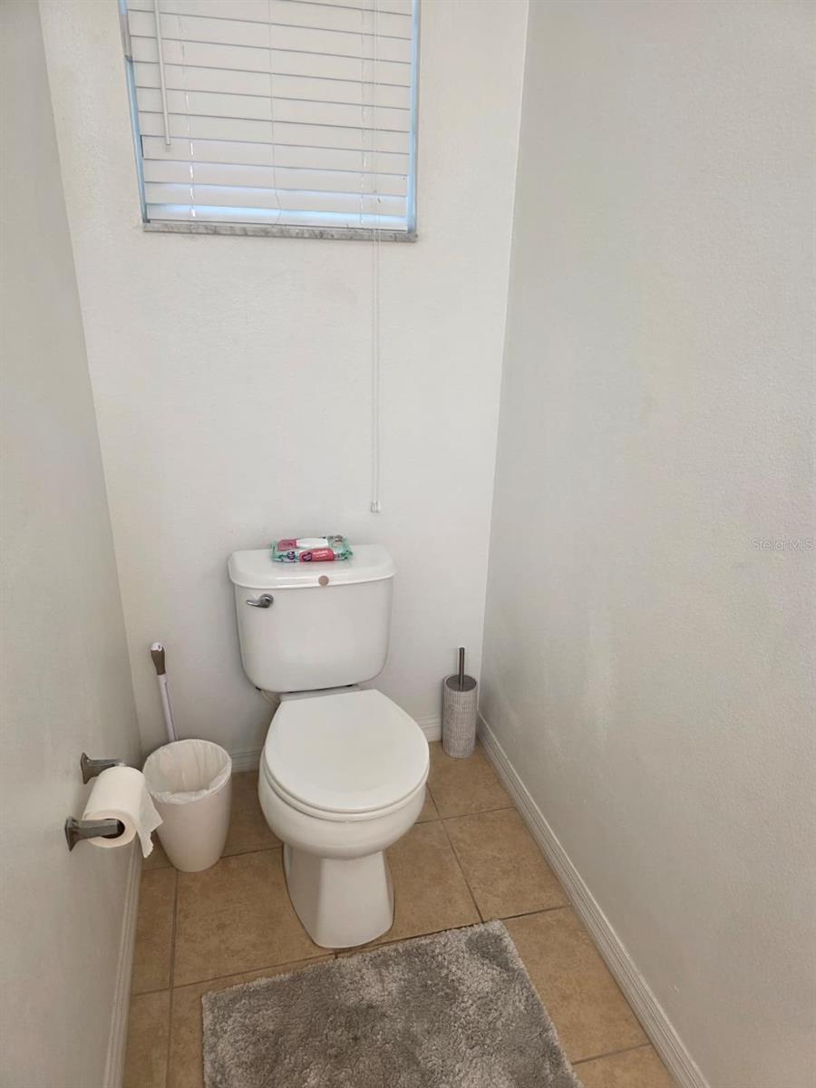 COMPASS BAY UNIT 1 - Residential Lease