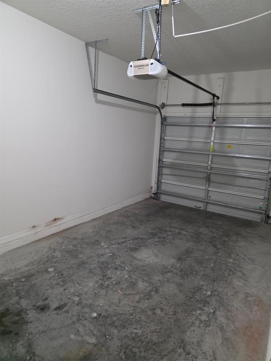 COMPASS BAY UNIT 1 - Residential Lease