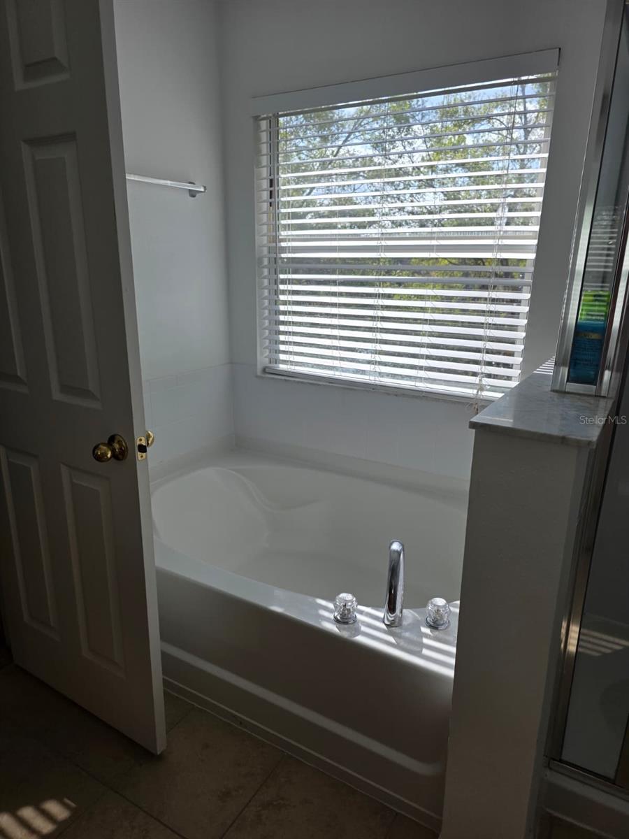 COMPASS BAY UNIT 1 - Residential Lease