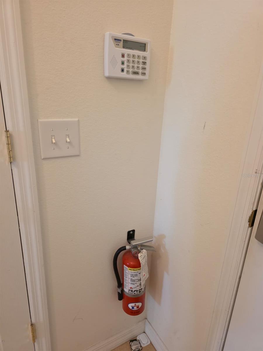 COMPASS BAY UNIT 1 - Residential Lease