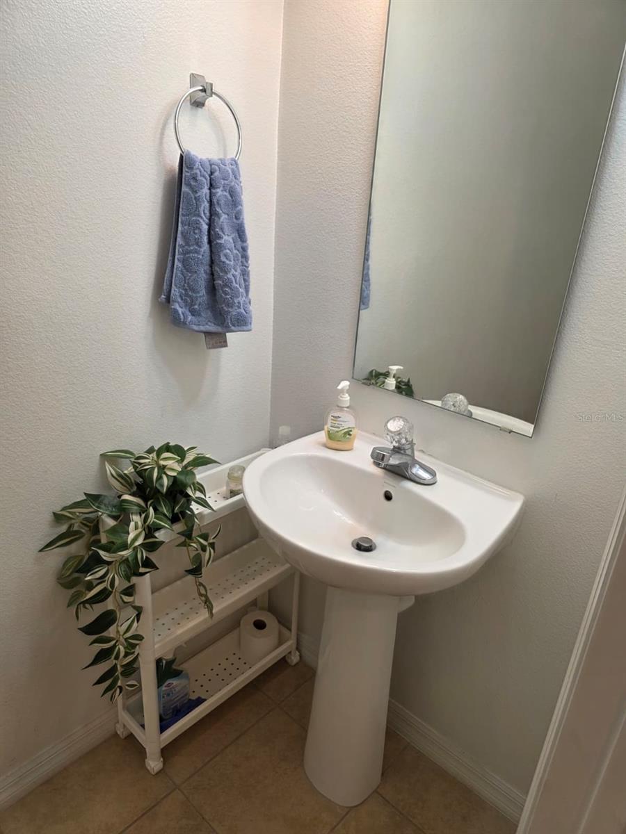 COMPASS BAY UNIT 1 - Residential Lease