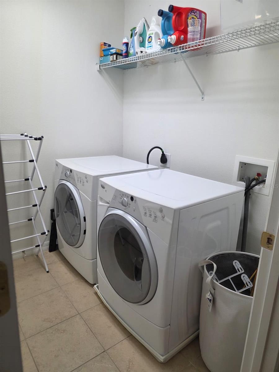 COMPASS BAY UNIT 1 - Residential Lease