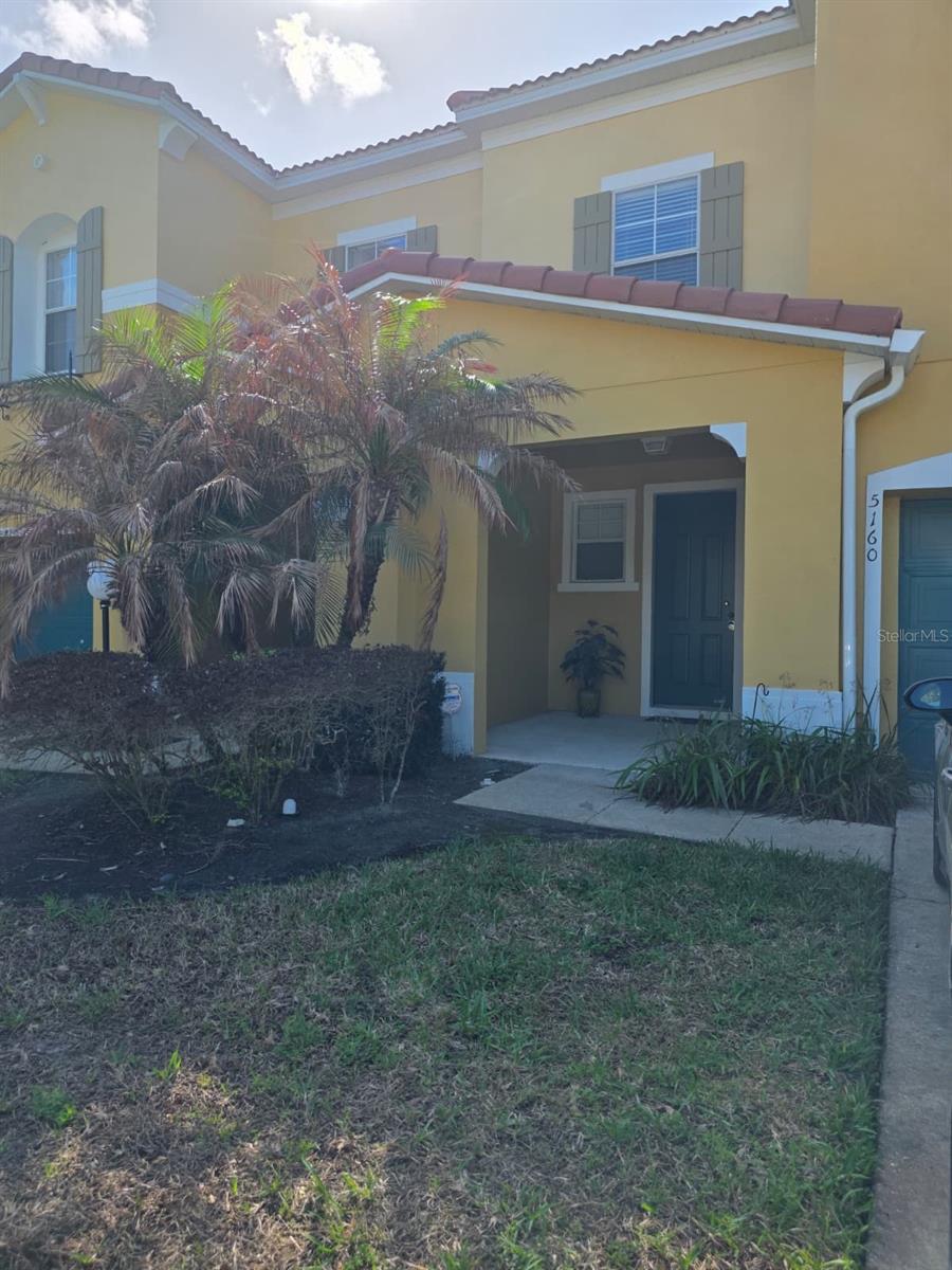 COMPASS BAY UNIT 1 - Residential Lease