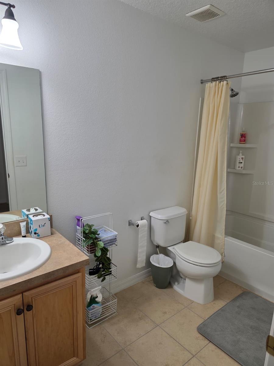 COMPASS BAY UNIT 1 - Residential Lease