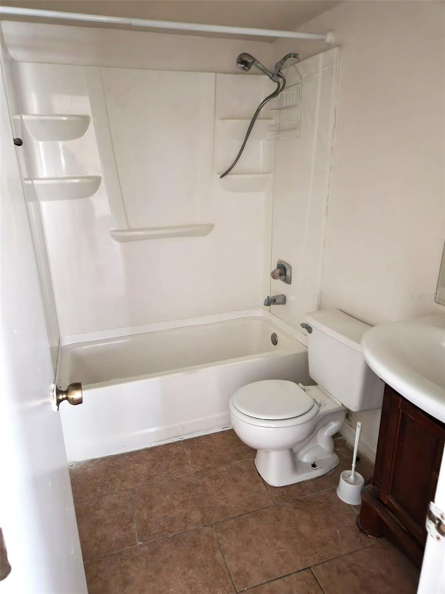 PASADENA ON THE GULF SEC C - Residential Lease