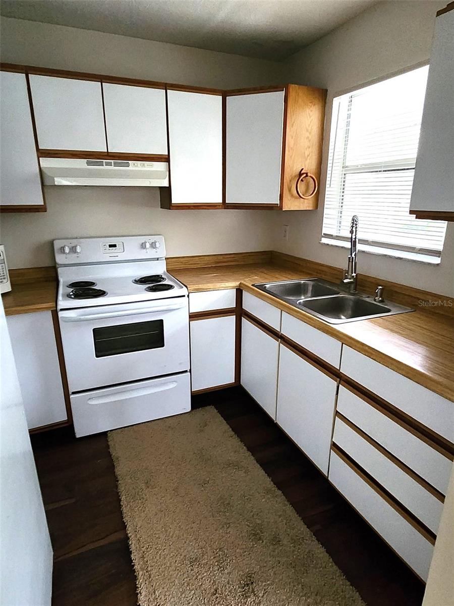 PASADENA ON THE GULF SEC C - Residential Lease