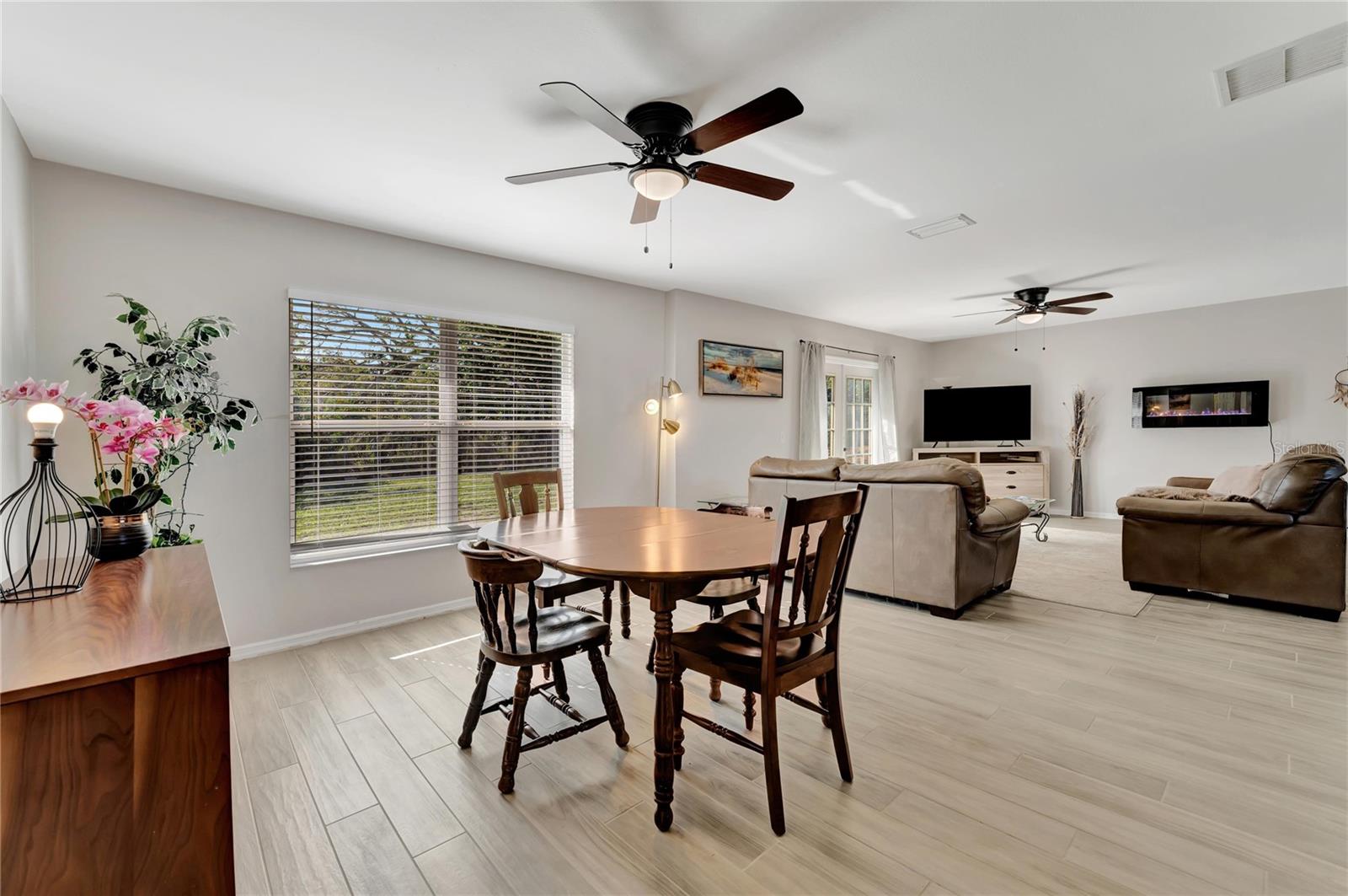 SOUTH GATE - Residential Lease