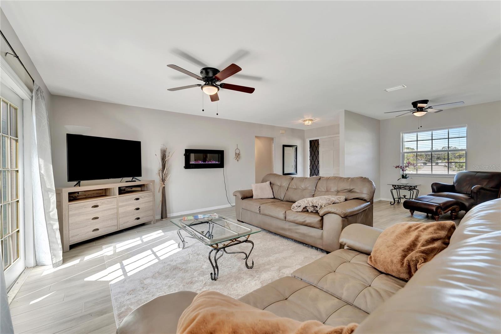 SOUTH GATE - Residential Lease