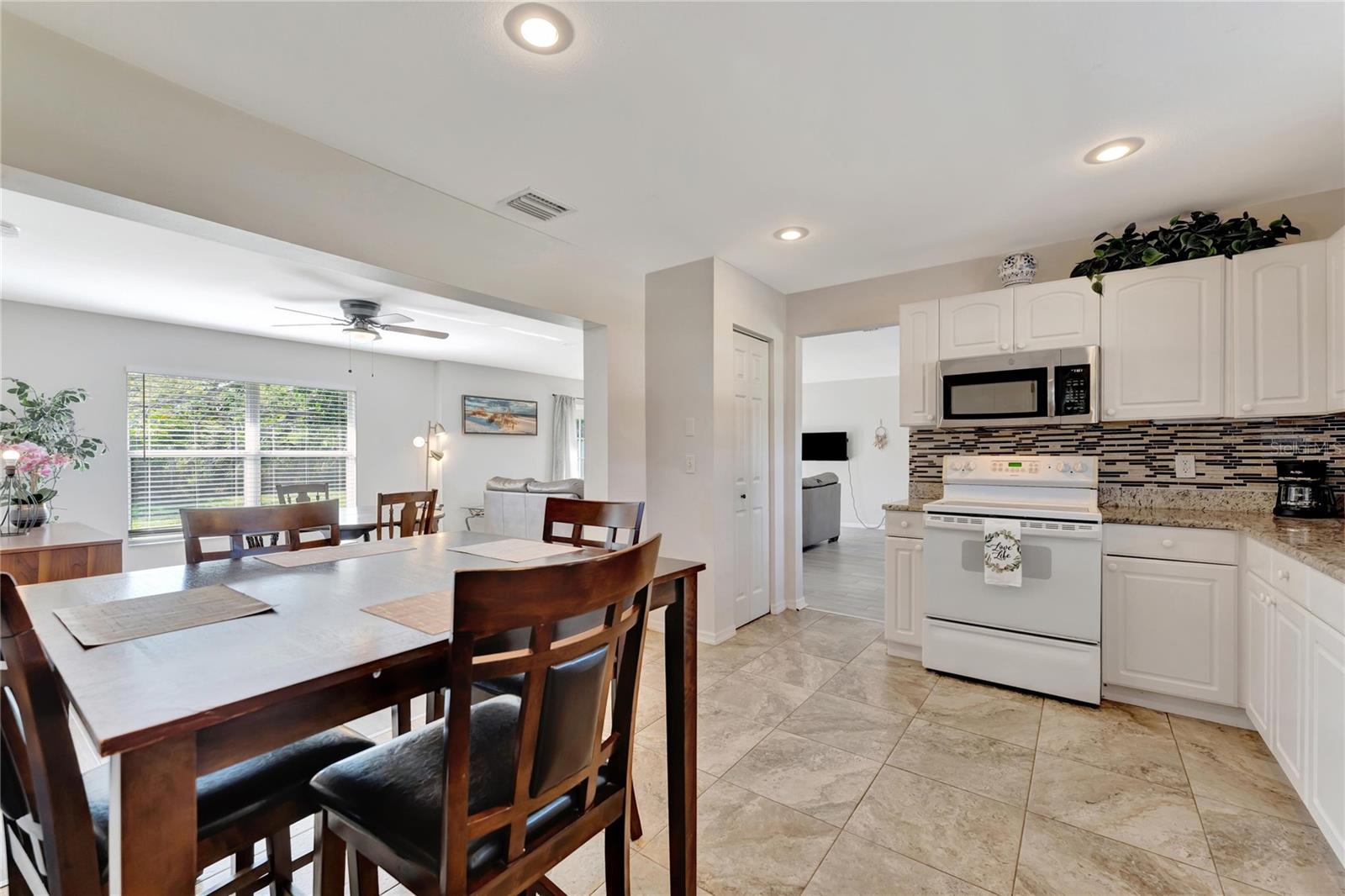 SOUTH GATE - Residential Lease