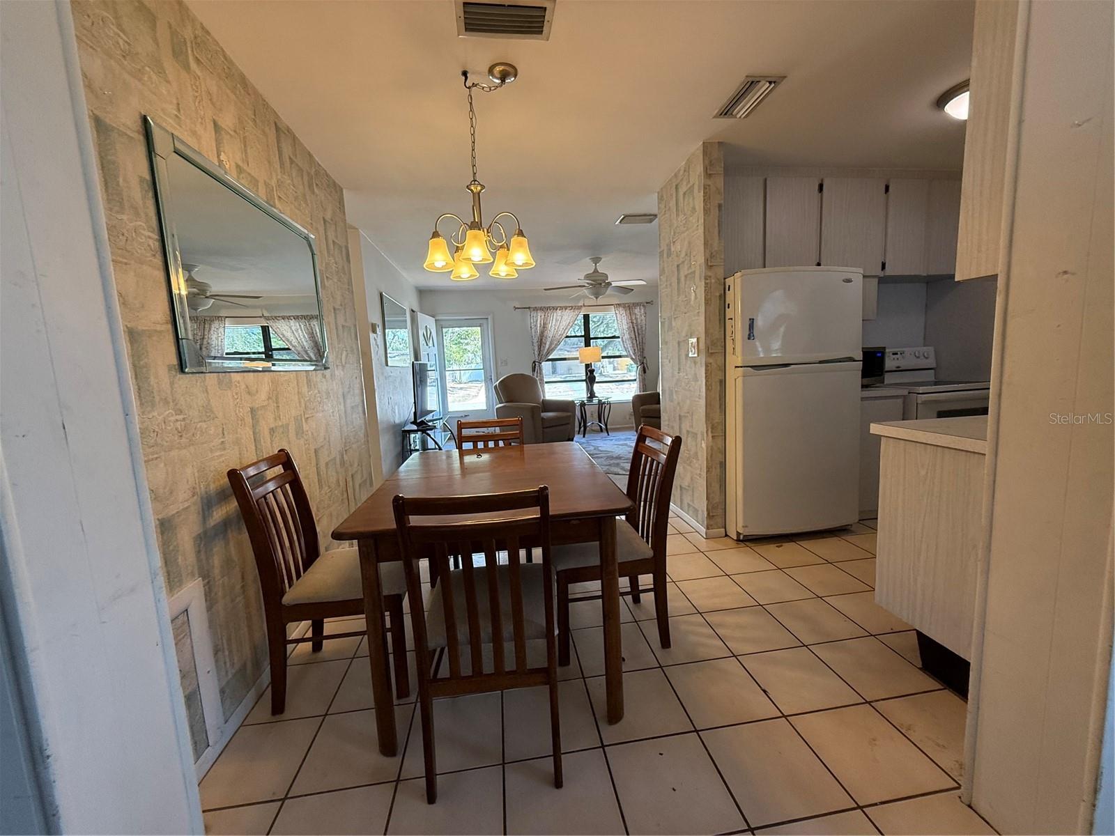 EASTWOOD OAKS - Residential