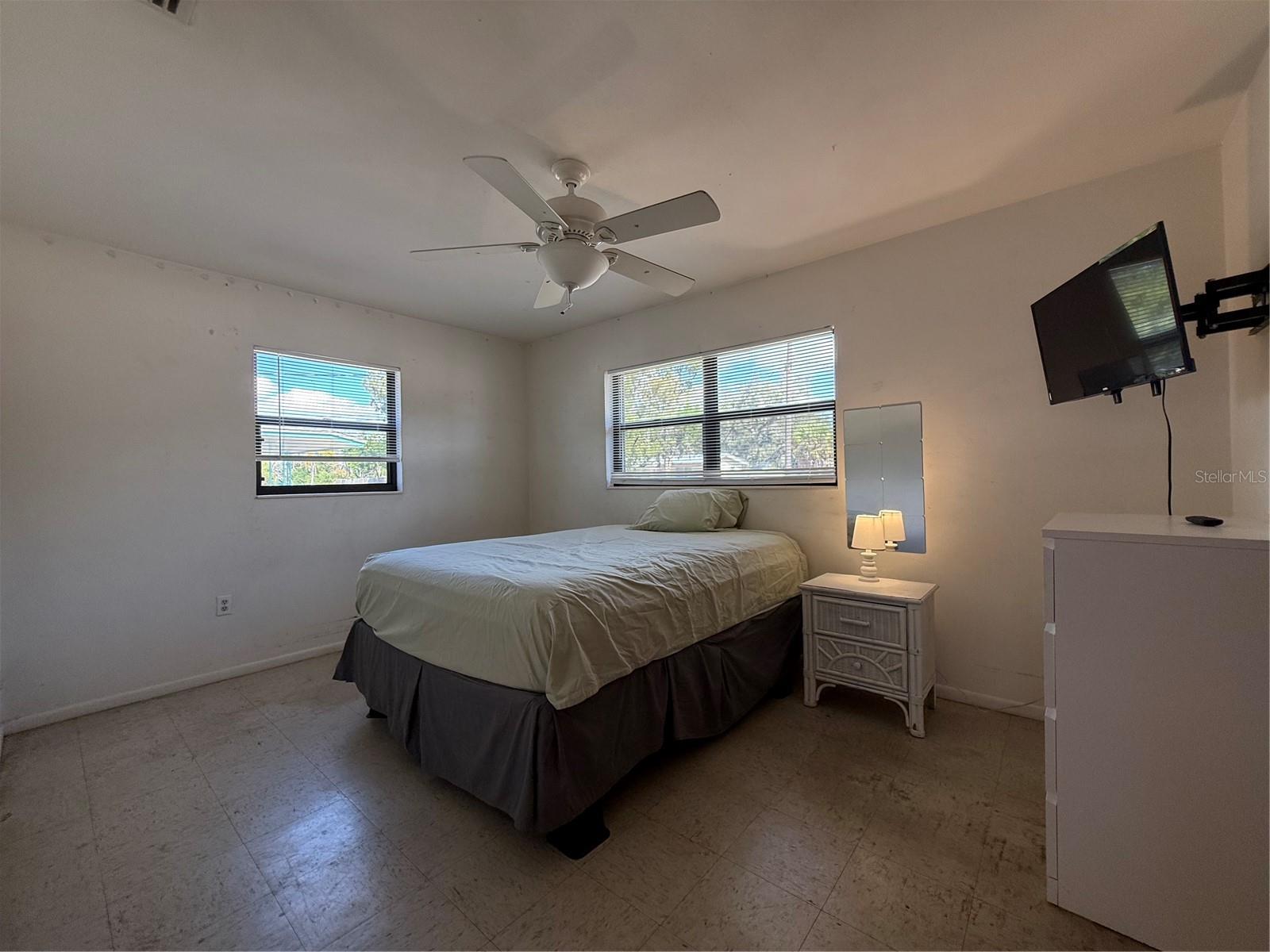 EASTWOOD OAKS - Residential