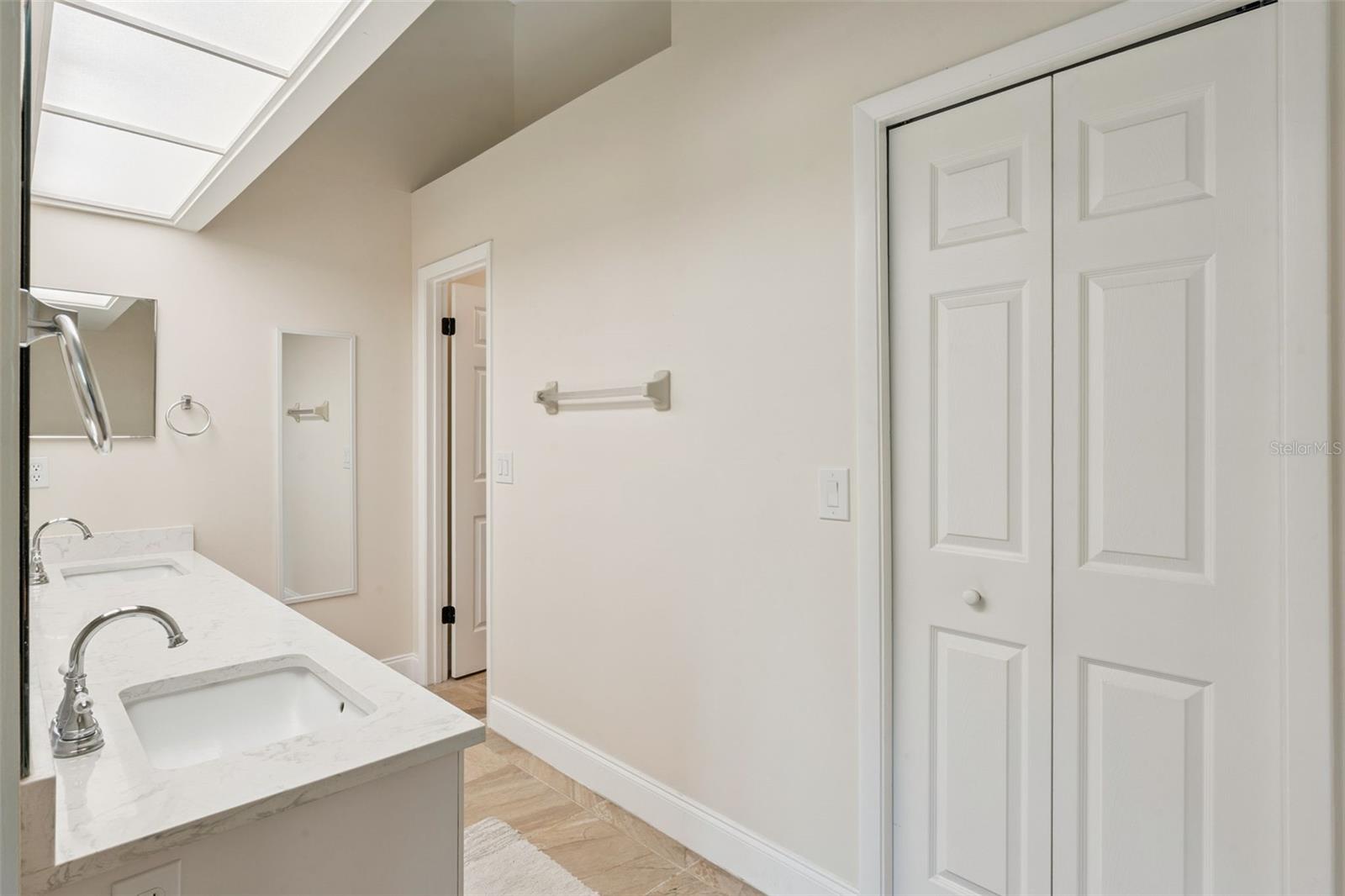 WOODBRIDGE AT COUNTRY CREEK - Residential