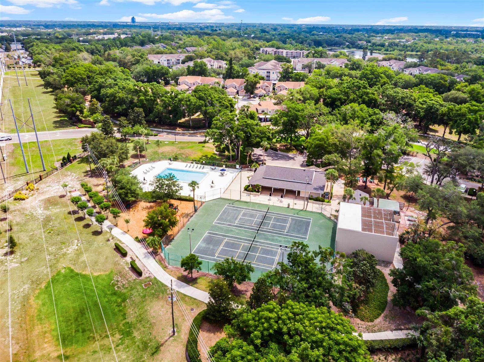 WOODBRIDGE AT COUNTRY CREEK - Residential