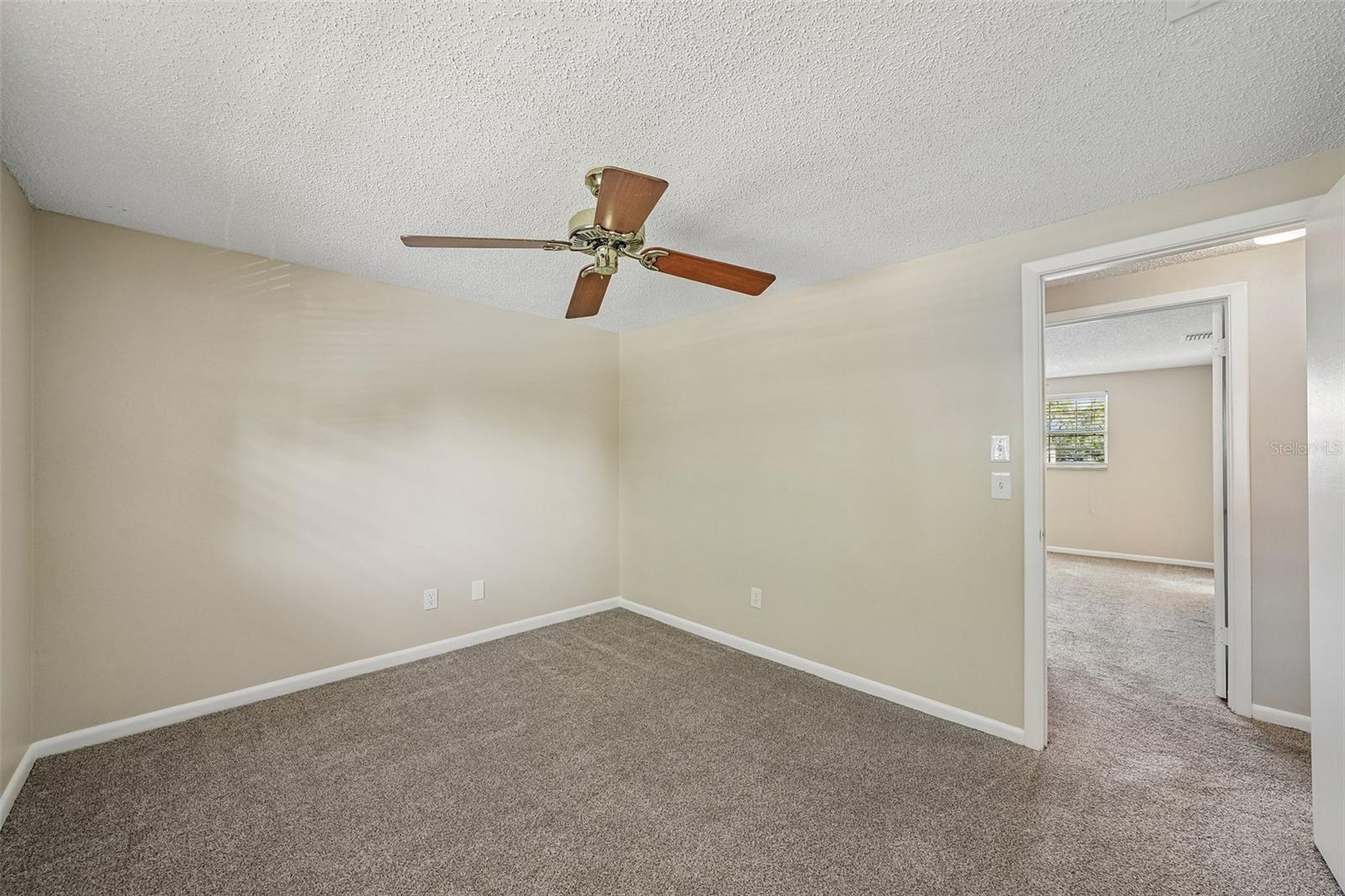 TOWNN COUNTRY PARK SC 9 UN 13A - Residential