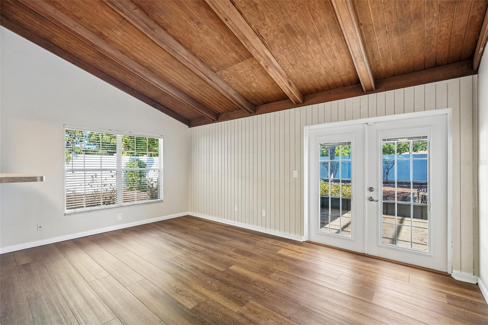 TOWNN COUNTRY PARK SC 9 UN 13A - Residential