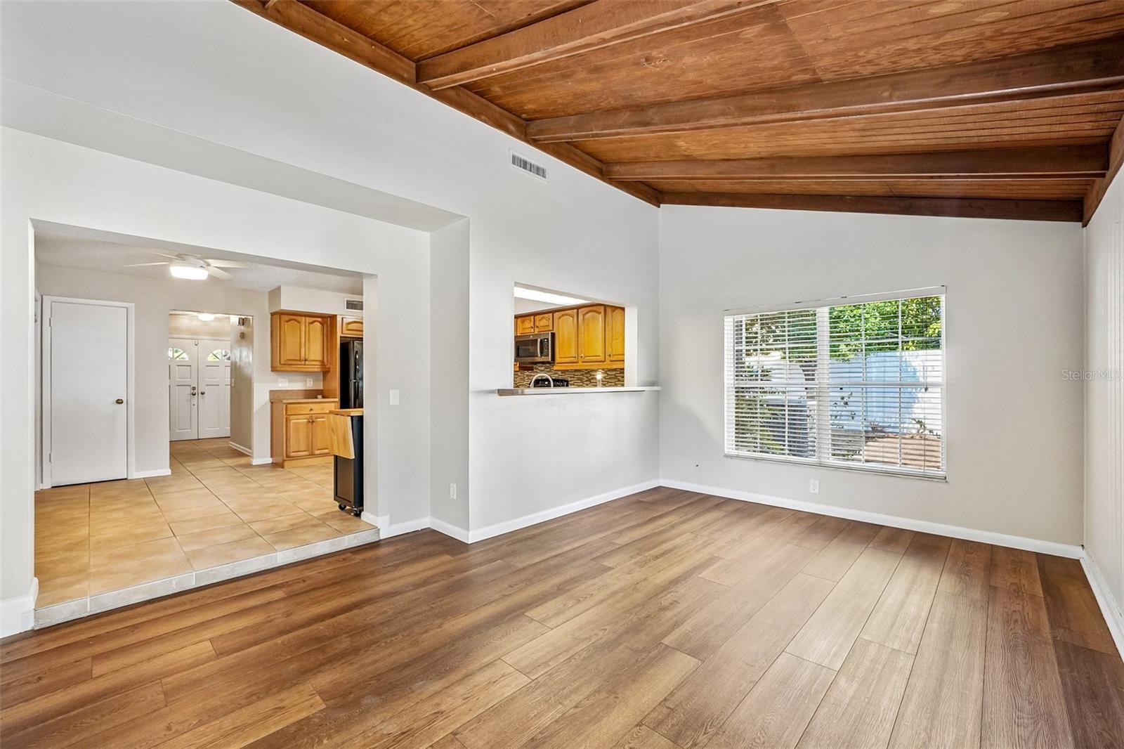 TOWNN COUNTRY PARK SC 9 UN 13A - Residential