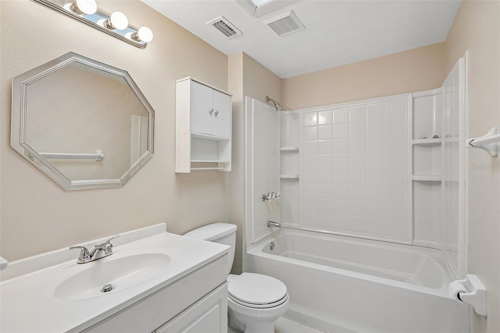 TOWNN COUNTRY PARK SC 9 UN 13A - Residential