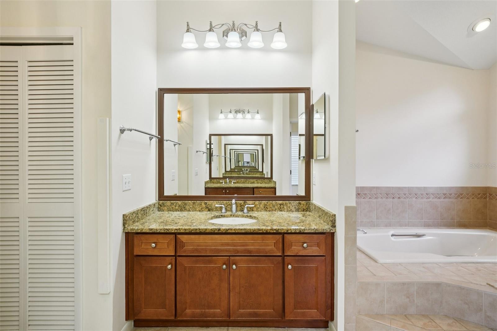 BUCKINGHAM - Residential