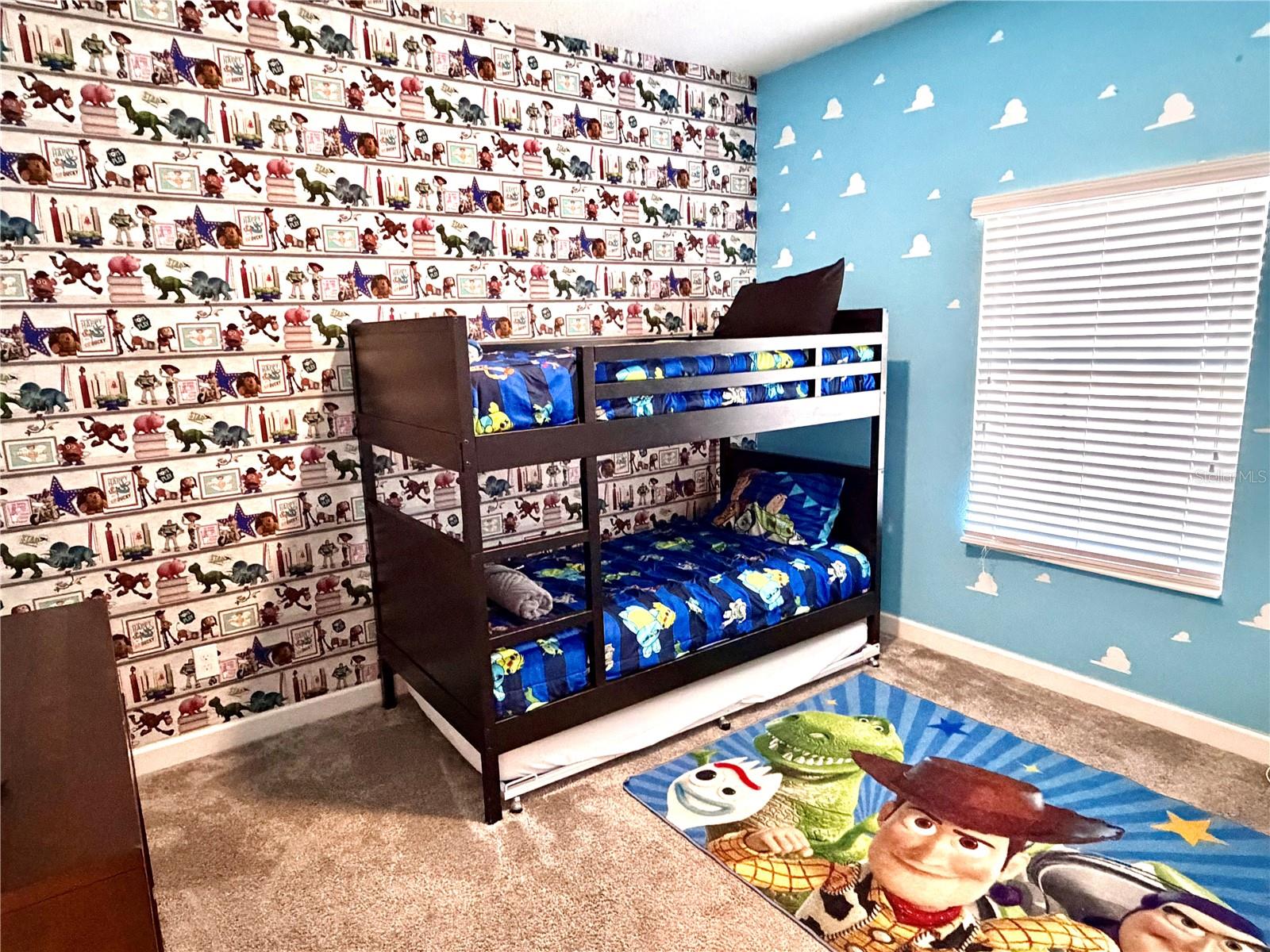 STOREY LAKE PH 3 - Residential