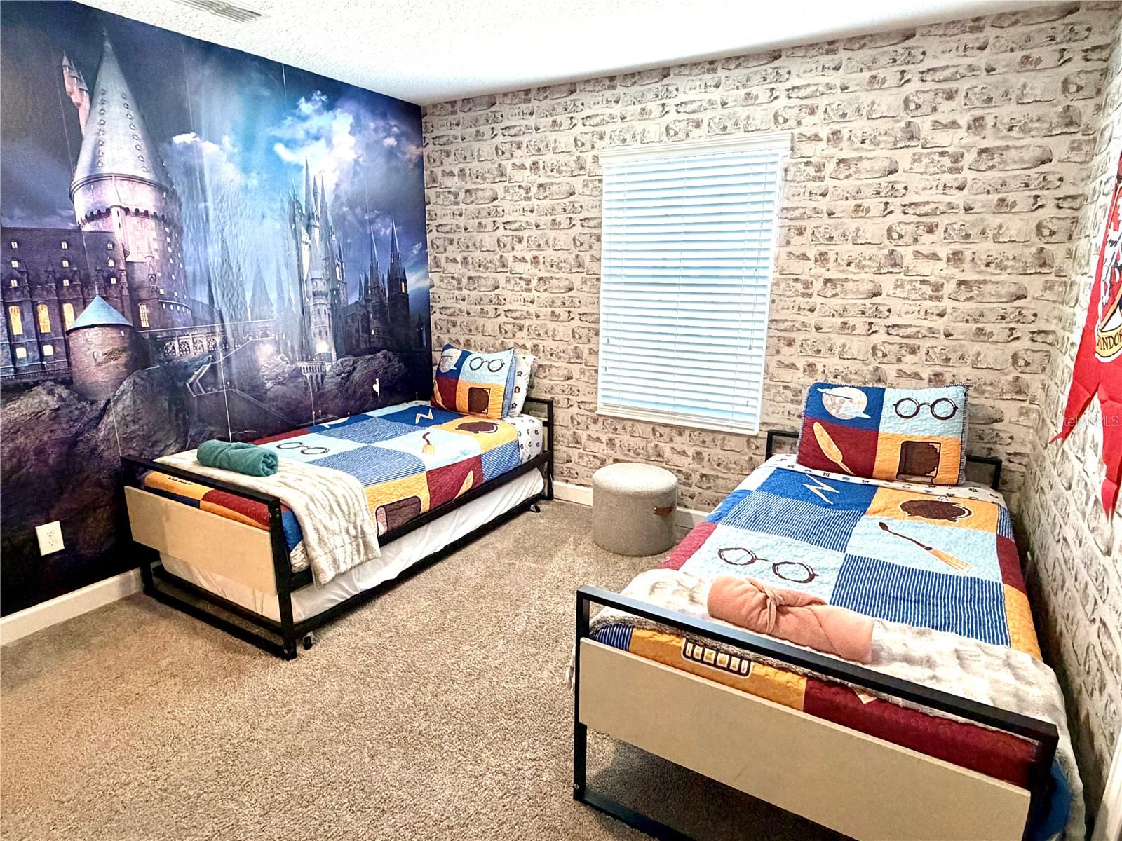 STOREY LAKE PH 3 - Residential