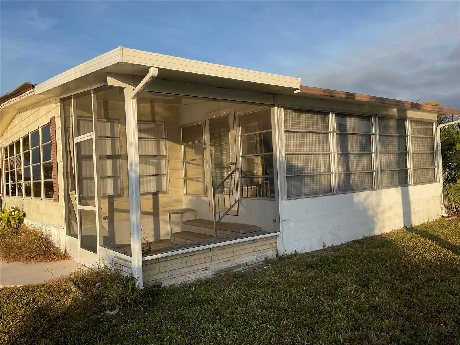 VENICE ISLE - Residential