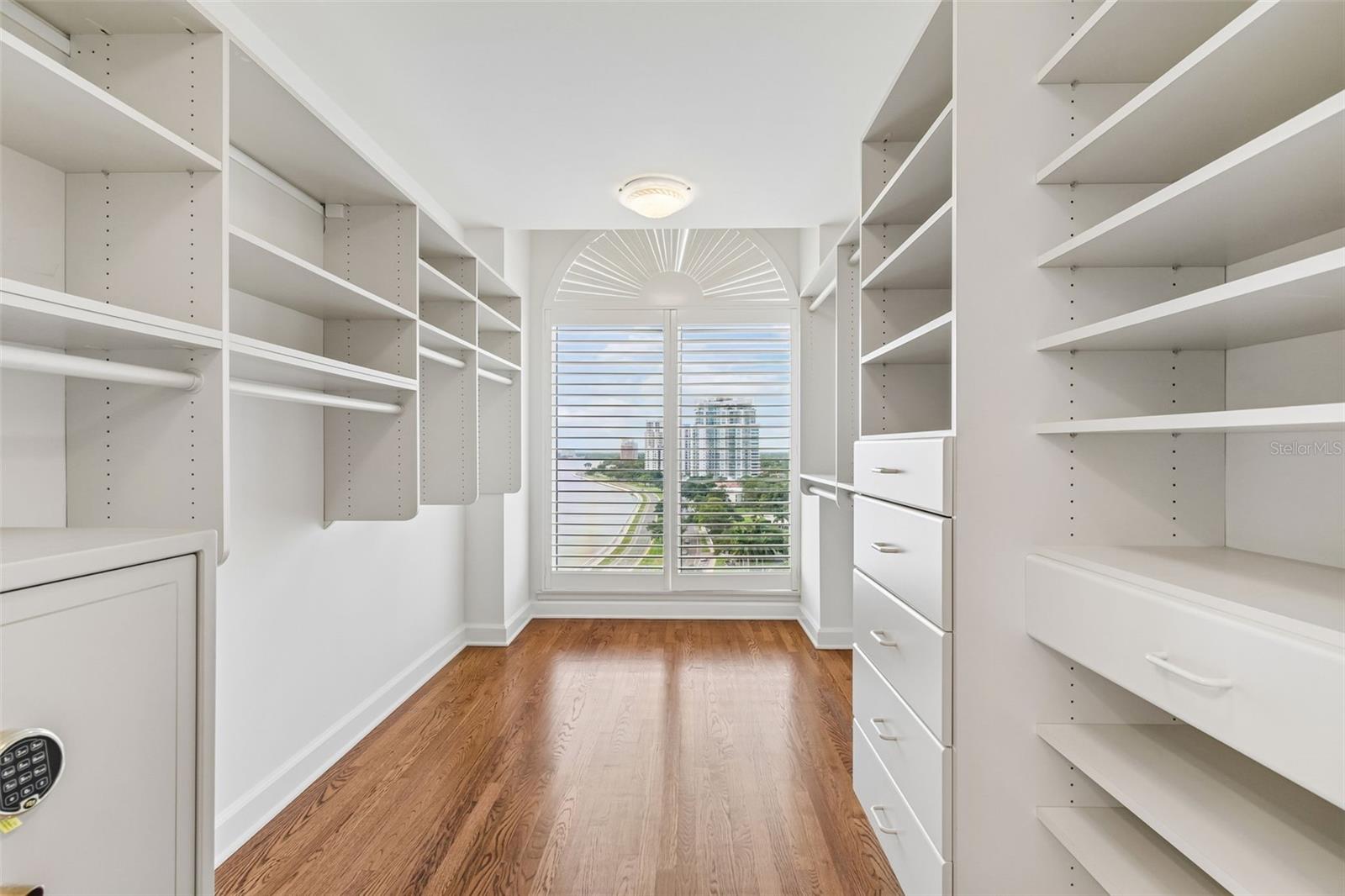 3203 BAYSHORE BOULEVARD 1202