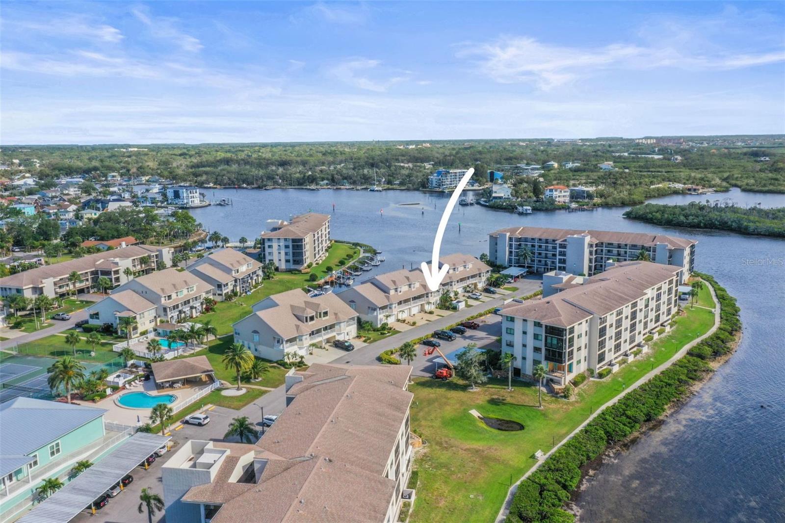 TWNHMS BY GULF SAND PEBBLE PRCL 06 - Residential