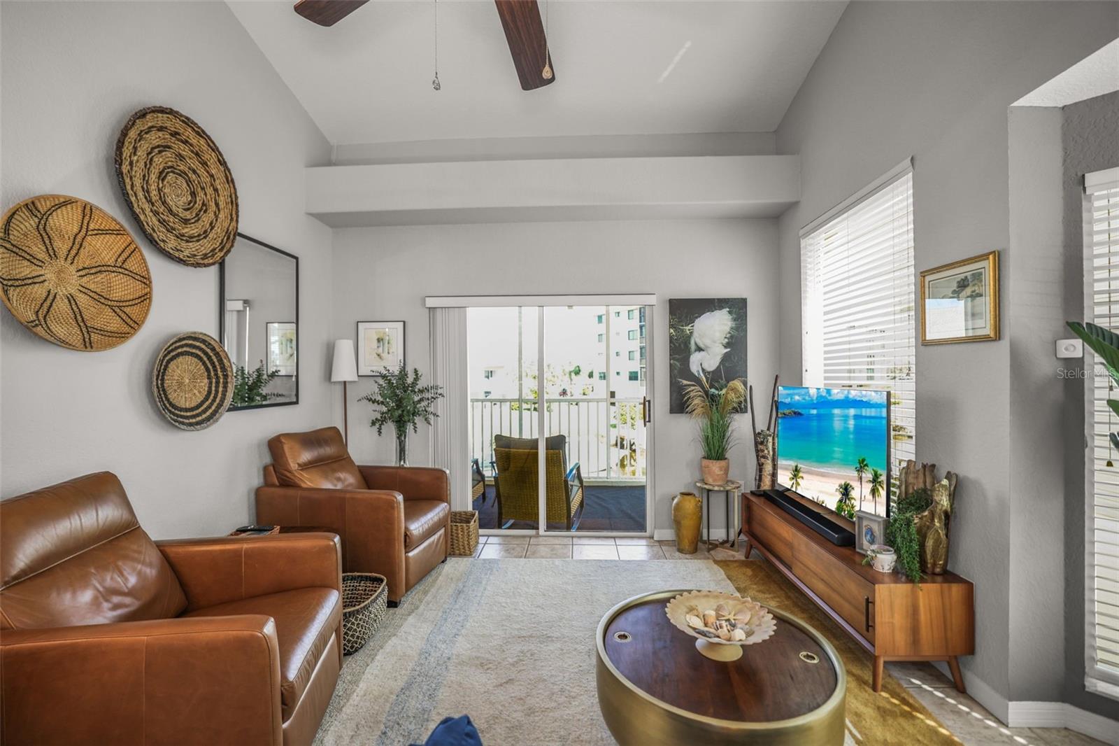 TWNHMS BY GULF SAND PEBBLE PRCL 06 - Residential