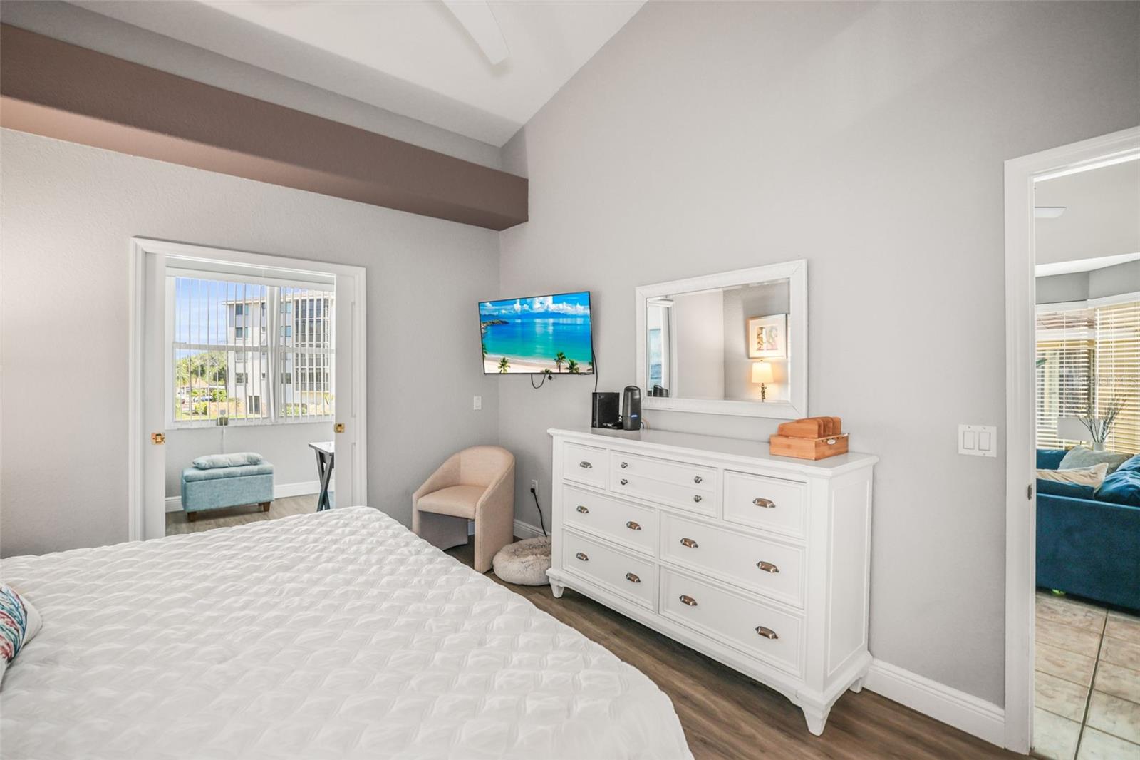 TWNHMS BY GULF SAND PEBBLE PRCL 06 - Residential